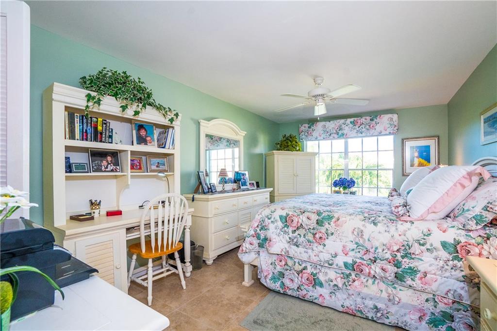944 Northwest Spruce Ridge Drive, Unit B5 Stuart, FL 34994 - Photo 15 of 19 Gallery Image 15