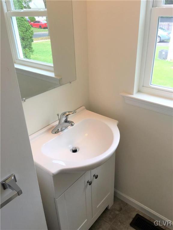 314 Cedar Road Hellertown, PA 18055 - Photo 15 of 26 Gallery Image 15