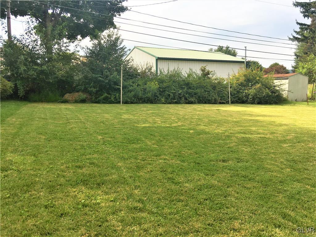 314 Cedar Road Hellertown, PA 18055 - Photo 4 of 26 Gallery Image 4