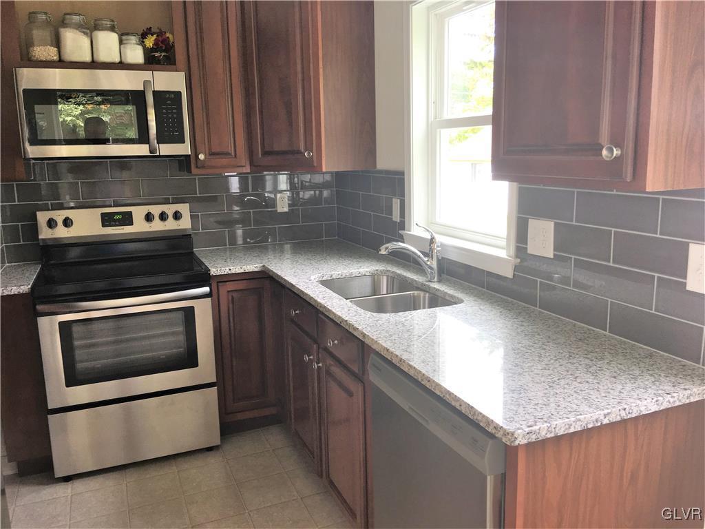 314 Cedar Road Hellertown, PA 18055 - Photo 9 of 26 Gallery Image 9