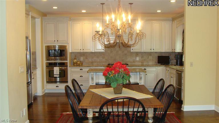 400 Riverside Court, Unit 2 Poland, OH 44514 - Photo 2 of 22 Gallery Image 2