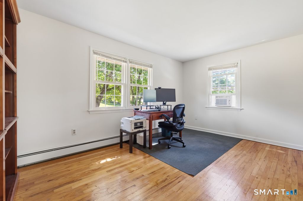 152 Holmes Road Ridgefield, CT 06877 - Photo 23 of 39