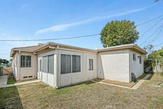 $675,000 | 916 South Caswell Avenue, Compton, CA 90220