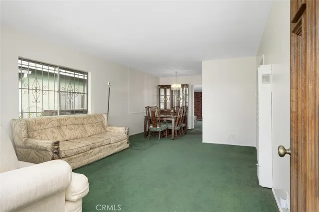 $675,000 | 916 South Caswell Avenue, Compton, CA 90220