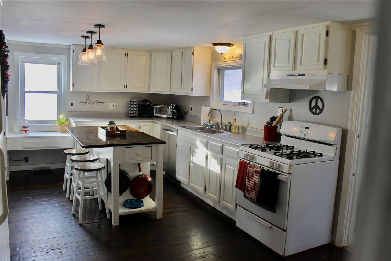 313 Poor Farm Road Farmington, NH 03835 - Photo 7 of 27