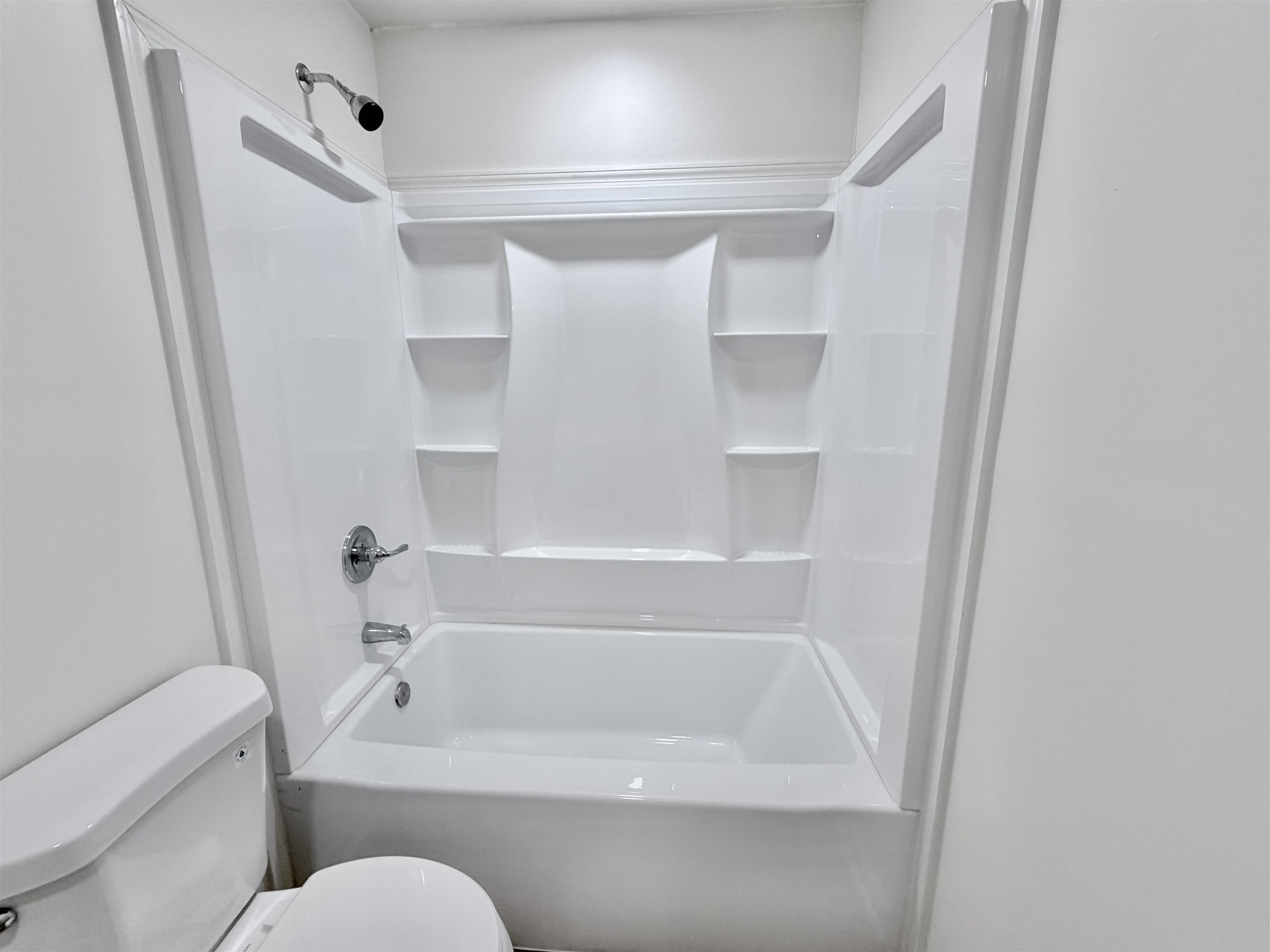 4278 Auburn Road Memphis, TN 38116 - Photo 21 of 28 Bathroom