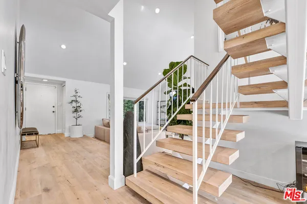 $9,000 | 5101 Keli Court, Los Angeles, CA 90066