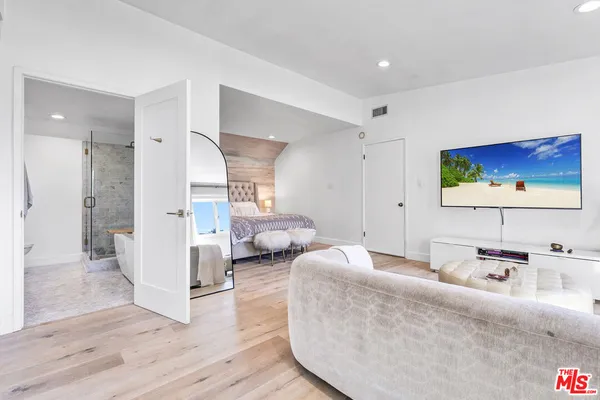 $9,000 | 5101 Keli Court, Los Angeles, CA 90066
