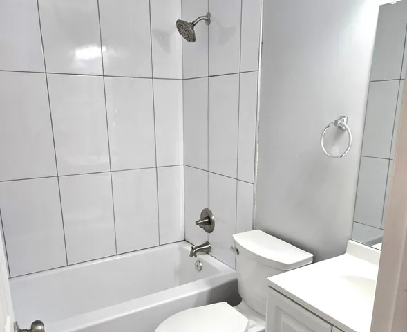 $840 | 1014 Bratton Avenue, Unit 3, Marseilles, IL 61341