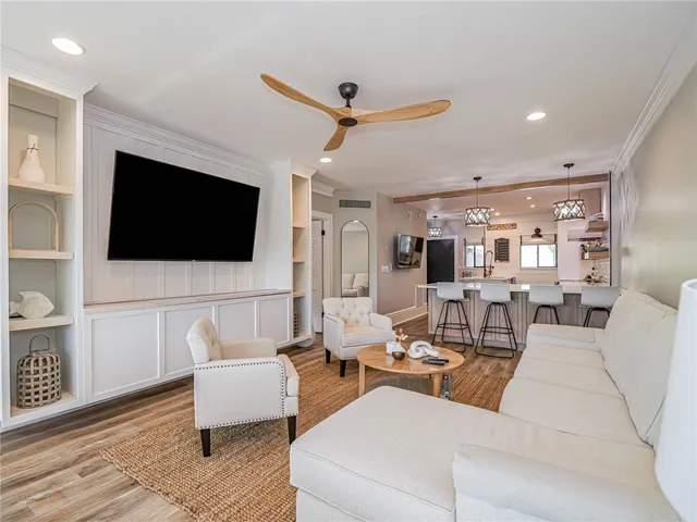 $2,600 | 6175 South Mirror Lake Drive, Unit 307, Sebastian, FL 32958