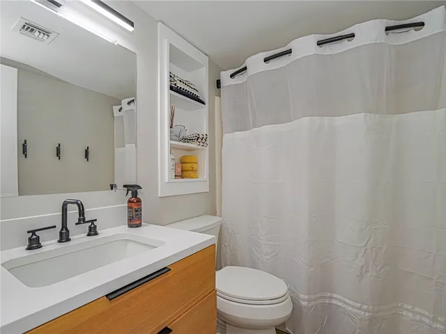 $2,600 | 6175 South Mirror Lake Drive, Unit 307, Sebastian, FL 32958