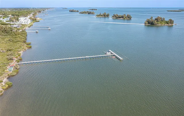 $2,600 | 6175 South Mirror Lake Drive, Unit 307, Sebastian, FL 32958