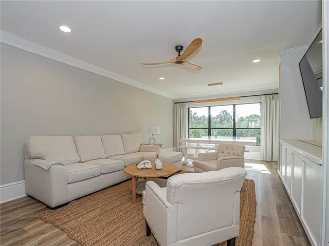 $2,600 | 6175 South Mirror Lake Drive, Unit 307, Sebastian, FL 32958