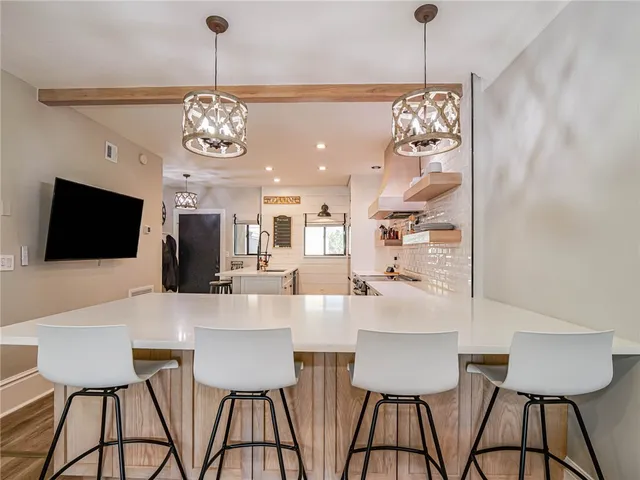 $2,600 | 6175 South Mirror Lake Drive, Unit 307, Sebastian, FL 32958