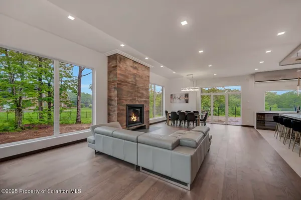 $1,250,000 | 130 Laurelbrook Drive, Wilkes Barre, PA 18702