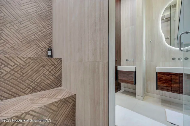 $1,250,000 | 130 Laurelbrook Drive, Wilkes Barre, PA 18702