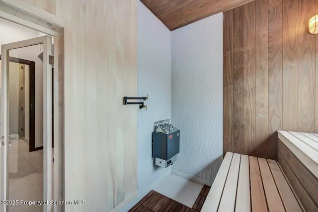 $1,250,000 | 130 Laurelbrook Drive, Wilkes Barre, PA 18702