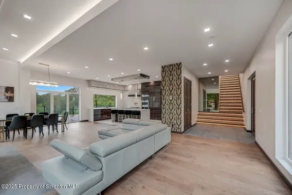 $1,250,000 | 130 Laurelbrook Drive, Wilkes Barre, PA 18702