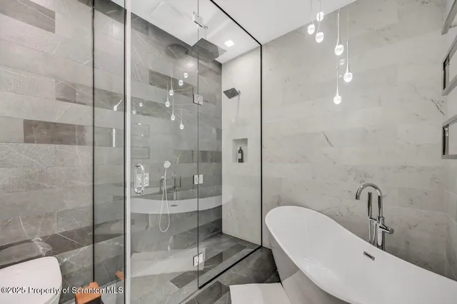 $1,250,000 | 130 Laurelbrook Drive, Wilkes Barre, PA 18702