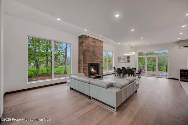 $1,250,000 | 130 Laurelbrook Drive, Wilkes Barre, PA 18702