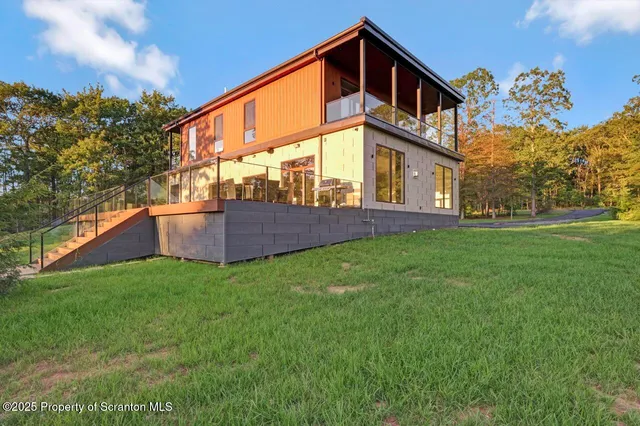 $1,250,000 | 130 Laurelbrook Drive, Wilkes Barre, PA 18702