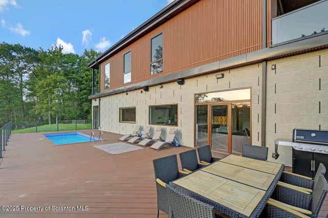 $1,250,000 | 130 Laurelbrook Drive, Wilkes Barre, PA 18702