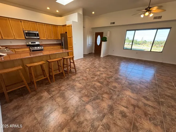 $425,000 | 3598 East Astro Street, Hereford, AZ 85615