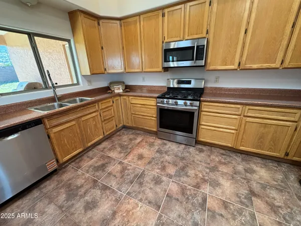 $425,000 | 3598 East Astro Street, Hereford, AZ 85615