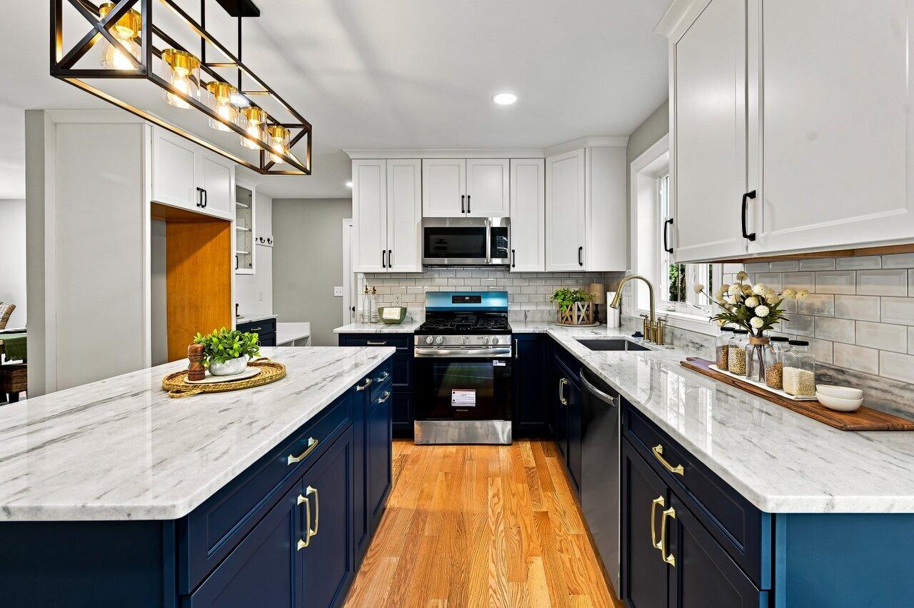 47 Manson Road Kittery, ME 03904 - Photo 15 of 42 021-47MansonAvenue-Kittery-ME-03904-SMAL