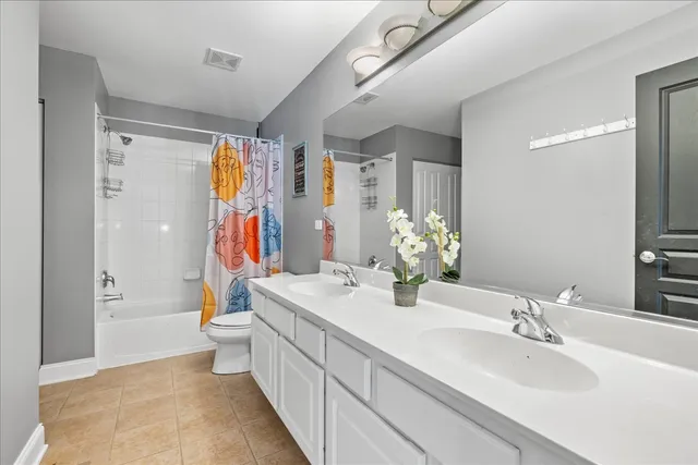 $555,000 | 1415 Carmel Lane, Cary, IL 60013