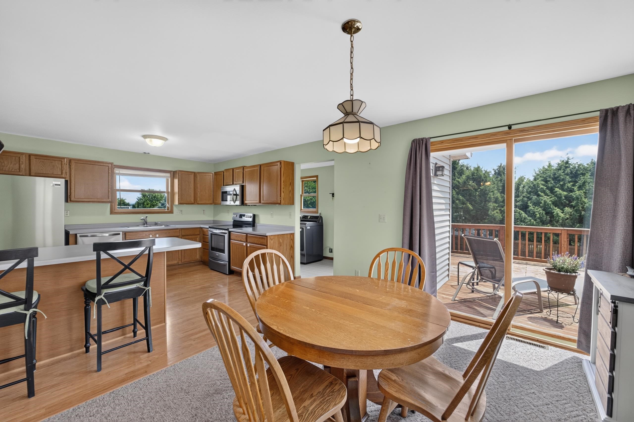 619 Windlach Street New Glarus, WI 53574 - Photo 8 of 37