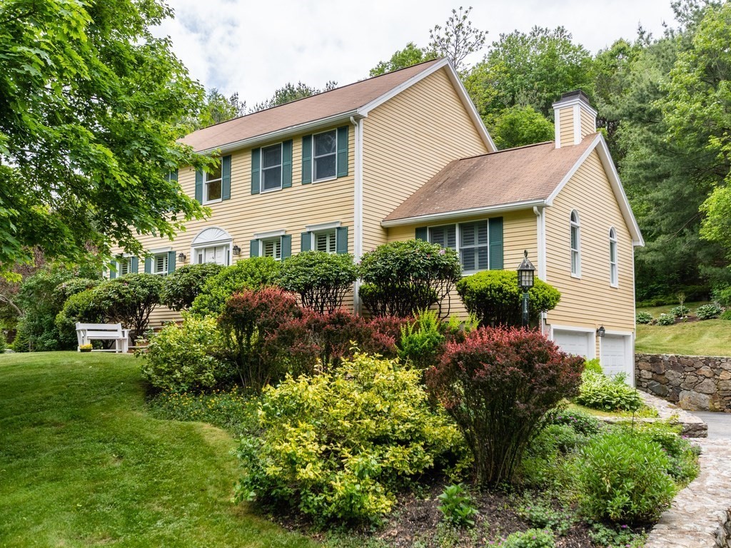 41 Kenney Road Middleton, MA 01949 - Photo 2 of 39