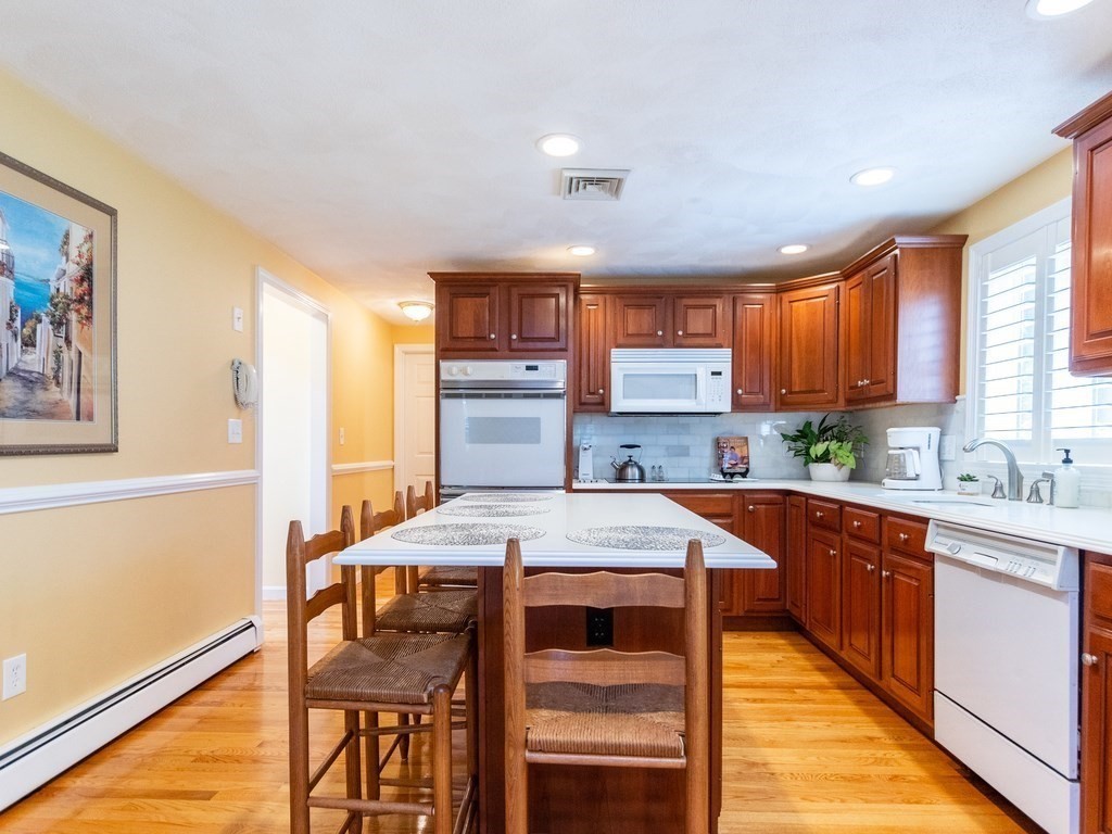 41 Kenney Road Middleton, MA 01949 - Photo 7 of 39