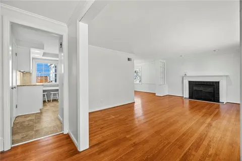 $389,000 | 7000 Roe Avenue, Prairie Village, KS 66208