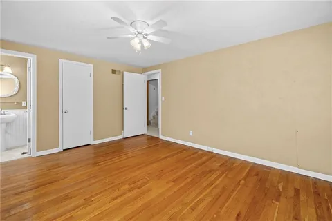 $389,000 | 7000 Roe Avenue, Prairie Village, KS 66208