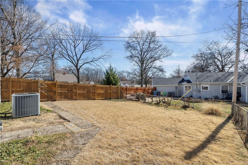 7000 Roe Avenue Prairie Village, KS 66208 - Photo 25 of 32