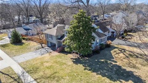 $389,000 | 7000 Roe Avenue, Prairie Village, KS 66208