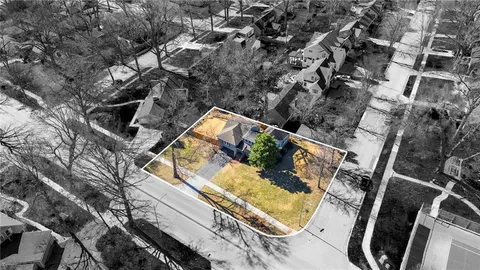 $389,000 | 7000 Roe Avenue, Prairie Village, KS 66208