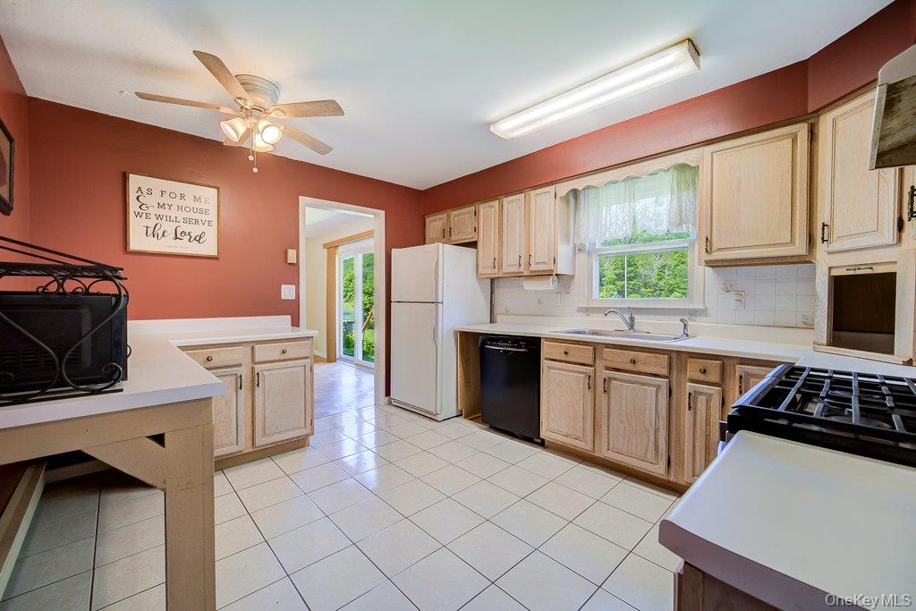 253 Rockland Road Roscoe, NY 12776 - Photo 13 of 31
