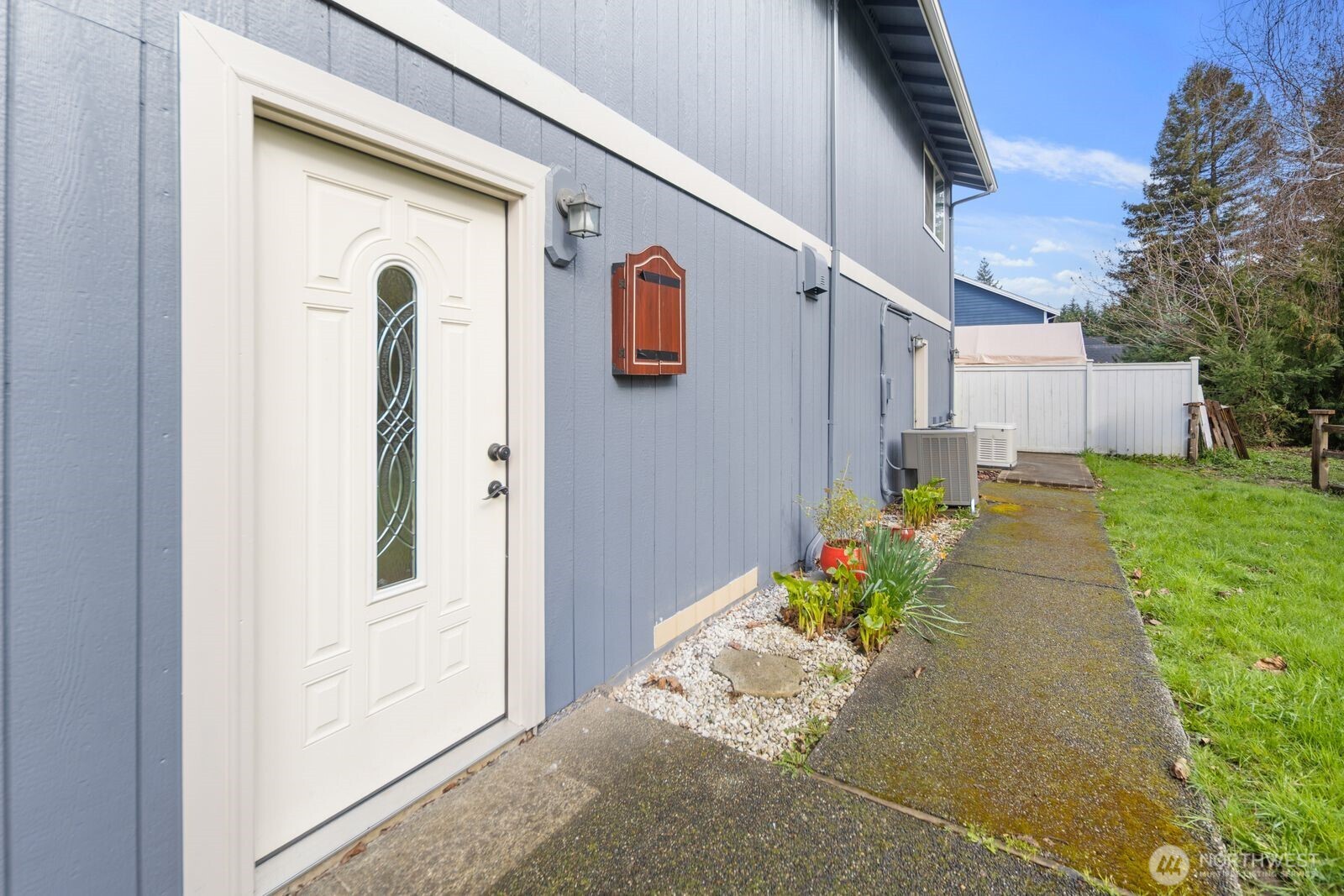 2120 Jones Avenue Northeast Renton, WA 98056 - Photo 24 of 40