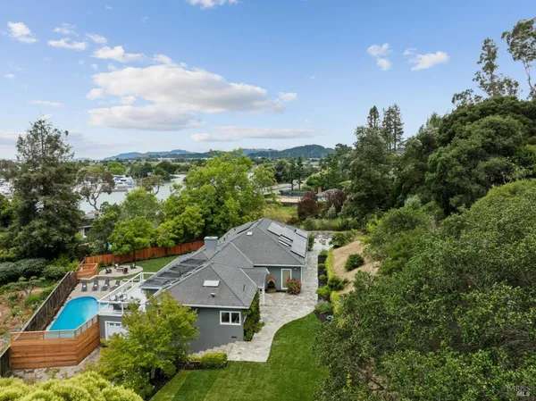 $3,569,000 | 80 Montecito Road, San Rafael, CA 94901