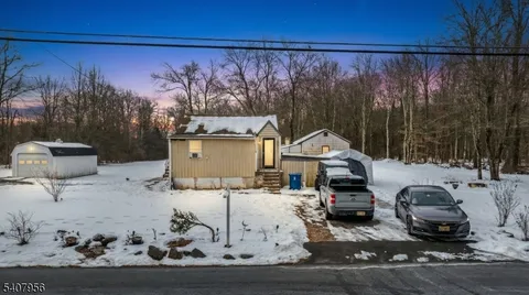 $300,000 | 107 Oak Grove Road, Flemington, NJ 08822