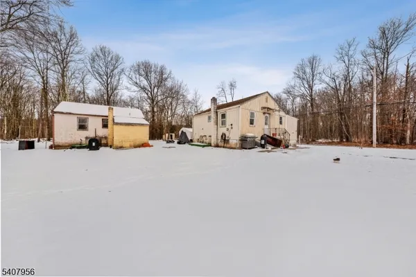 $300,000 | 107 Oak Grove Road, Flemington, NJ 08822