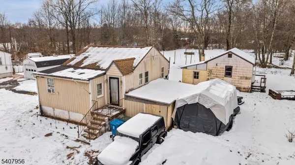 $300,000 | 107 Oak Grove Road, Flemington, NJ 08822