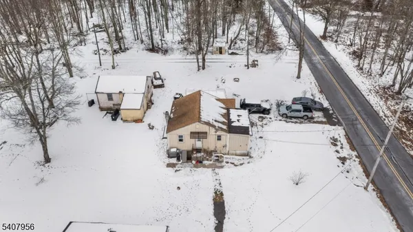 $300,000 | 107 Oak Grove Road, Flemington, NJ 08822