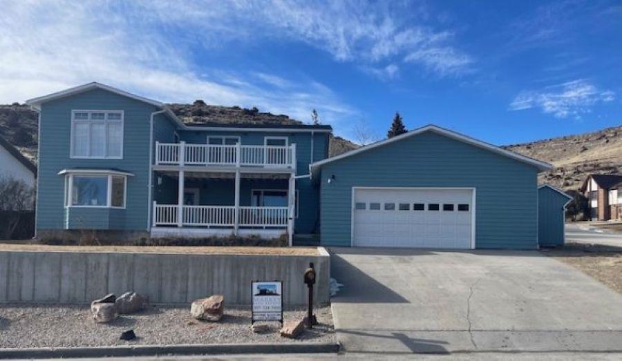 1638 Oregon Street Rawlins, WY 82301 - Photo 1 of 22