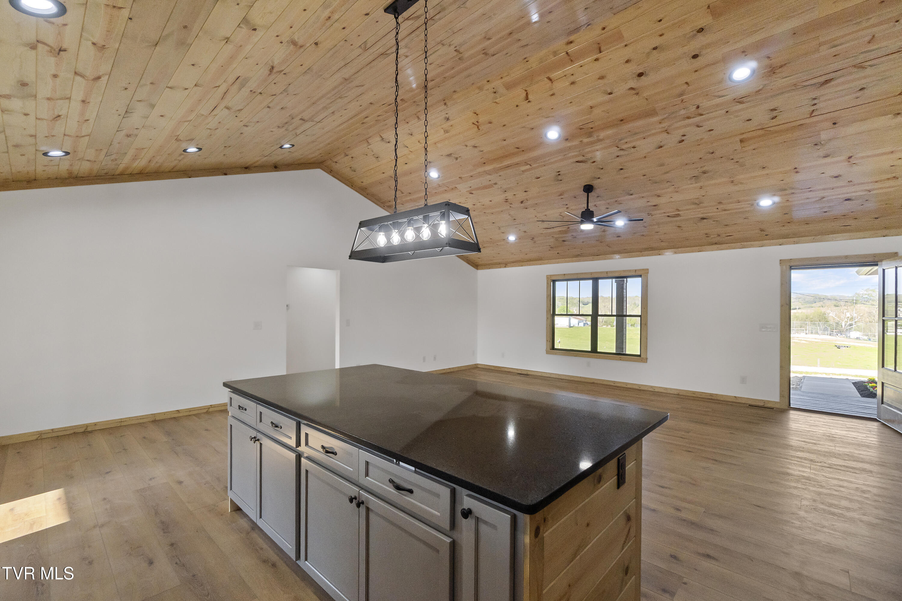 4245 John Graham Road Greeneville, TN 37745 - Photo 11 of 61 11