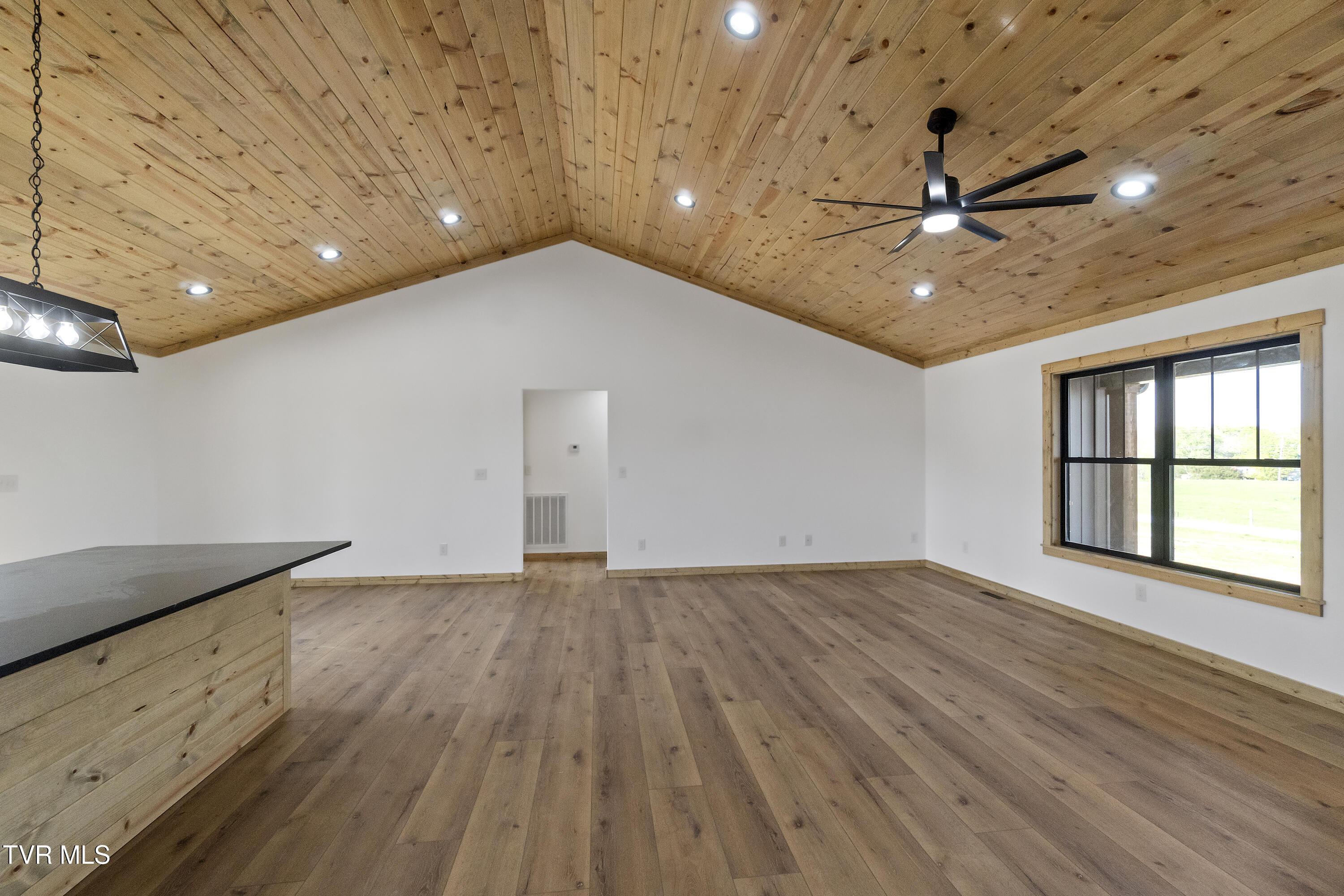 4245 John Graham Road Greeneville, TN 37745 - Photo 5 of 61 5