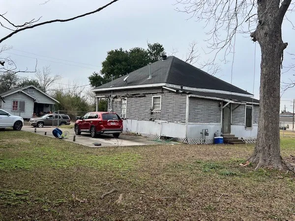 a view of outdoor space with seating space
