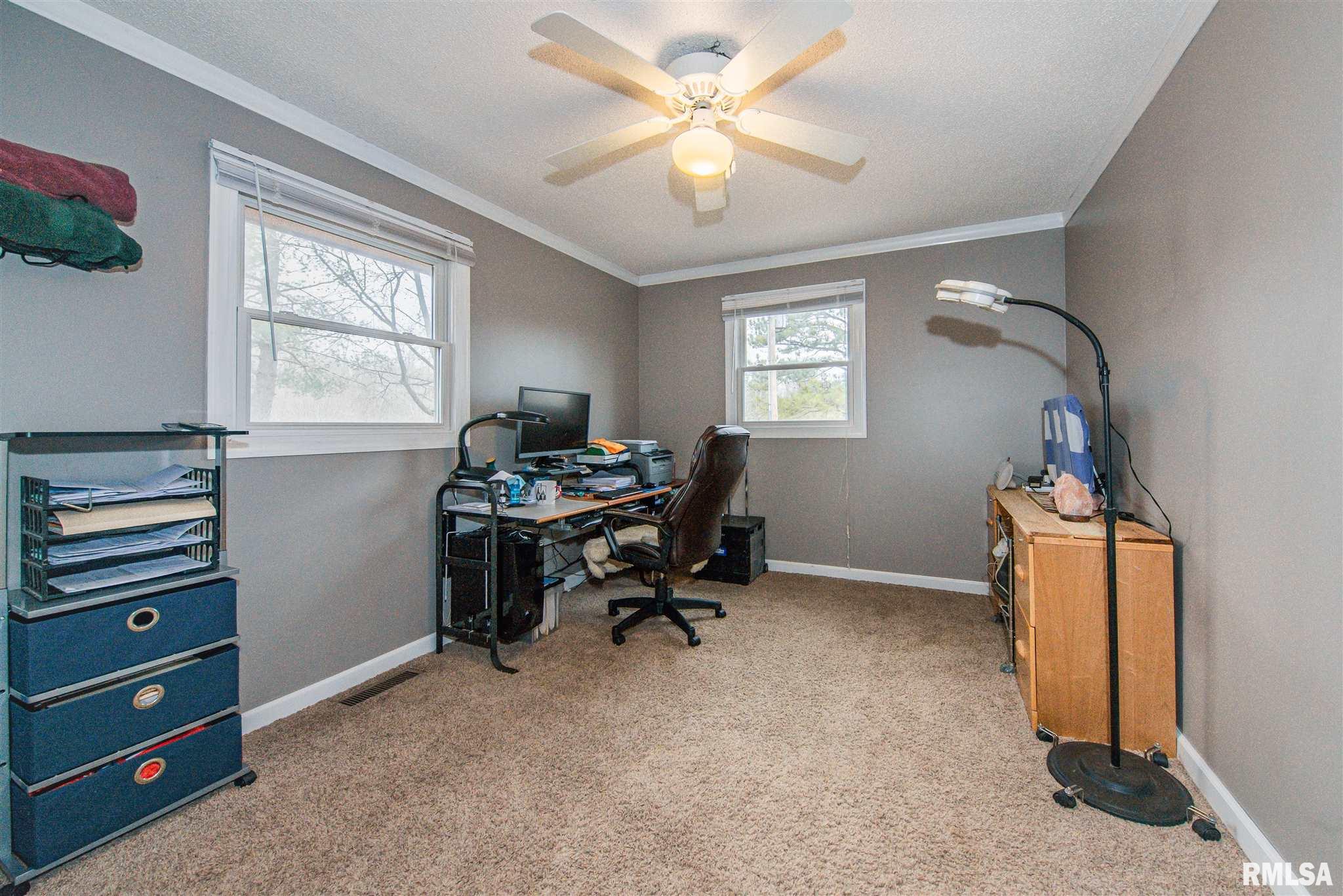 7997 Giant City Road Carbondale, IL 62902 - Photo 11 of 25 Gallery Image 11